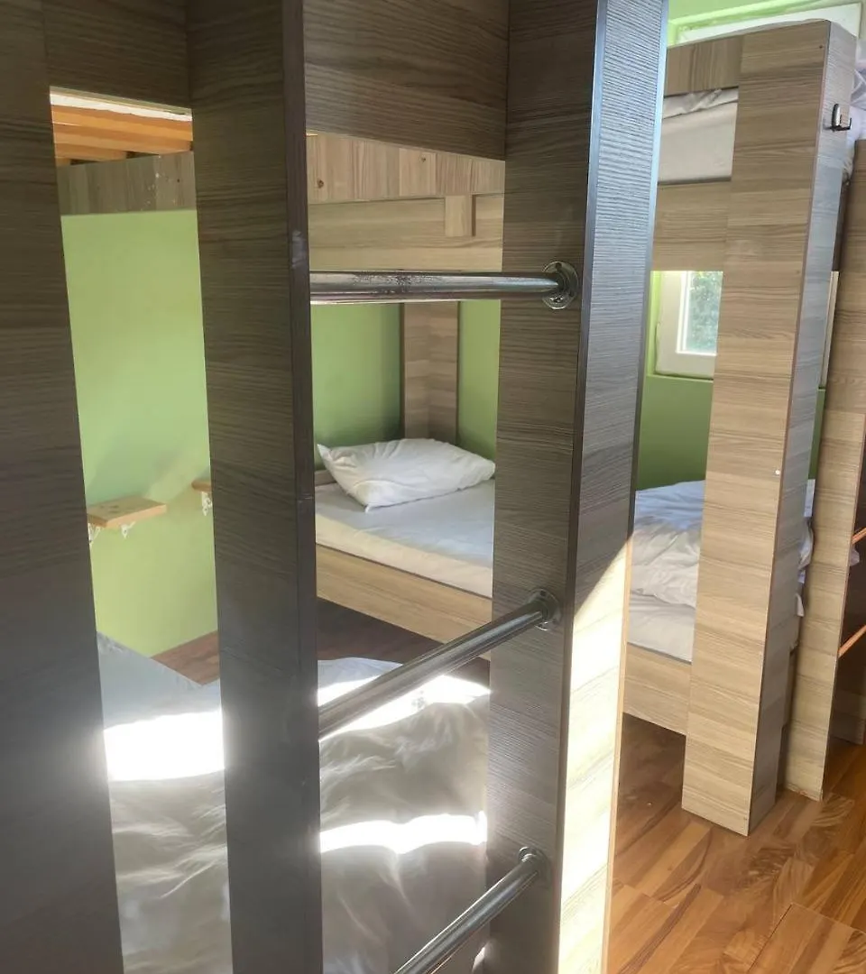 Pick Me Hostel Батуми