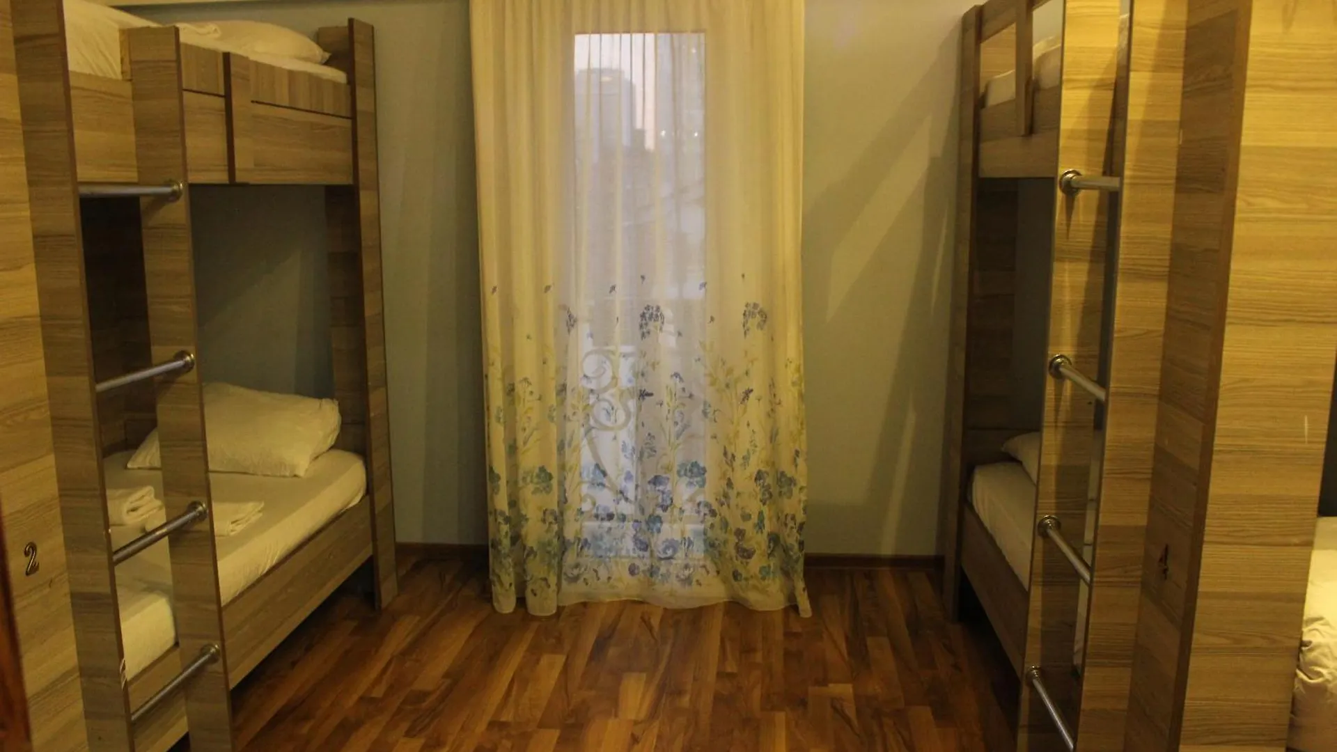 Pick Me Hostel Batumi